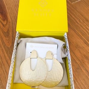 New in box Kendra Scott Earrings